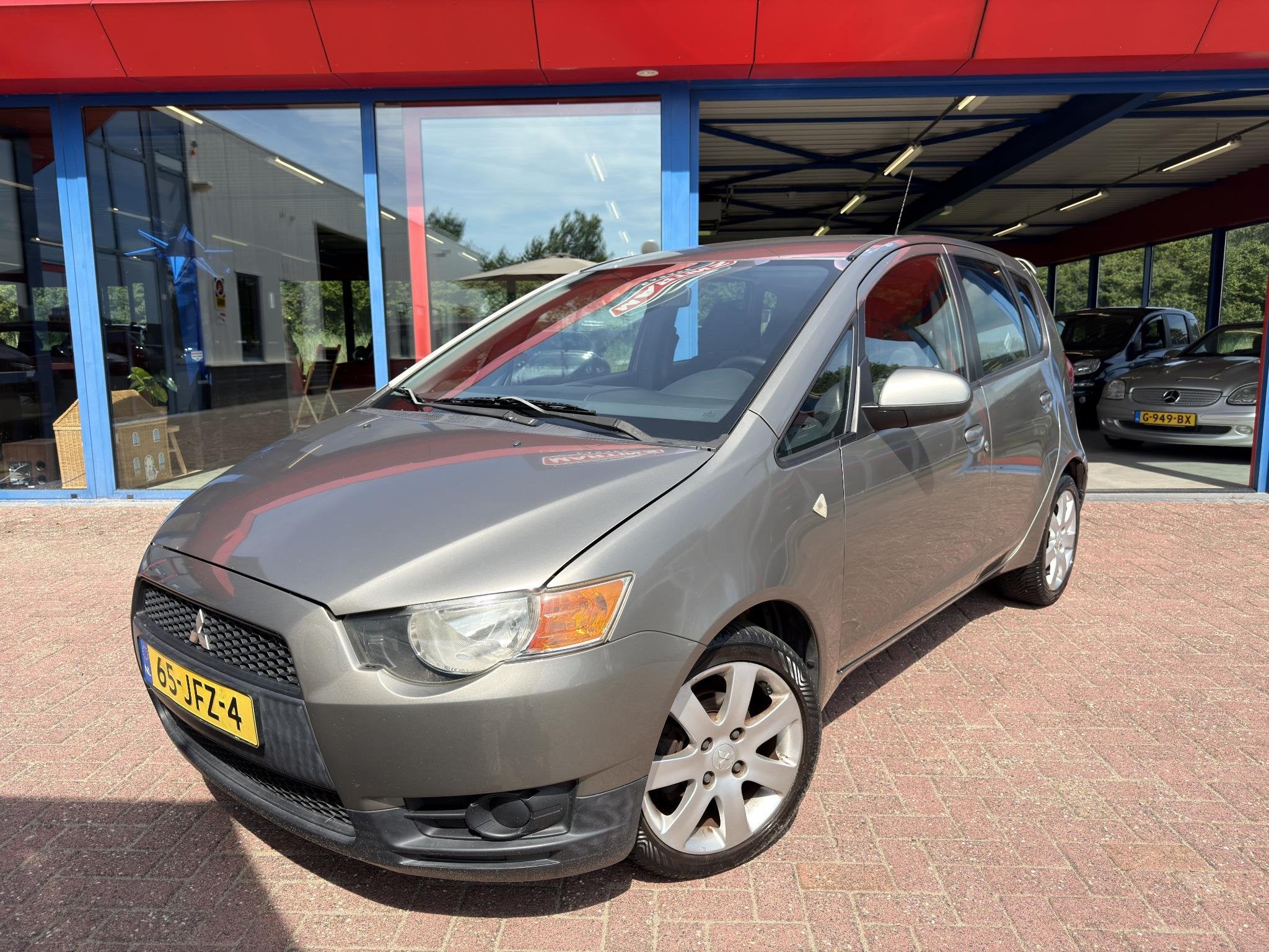 Mitsubishi Colt 1.3 Invite AIRCO CRUISE AUTOMAAT TREKHAAK!, Stof, Gebruikt, 31 €/maand, Colt