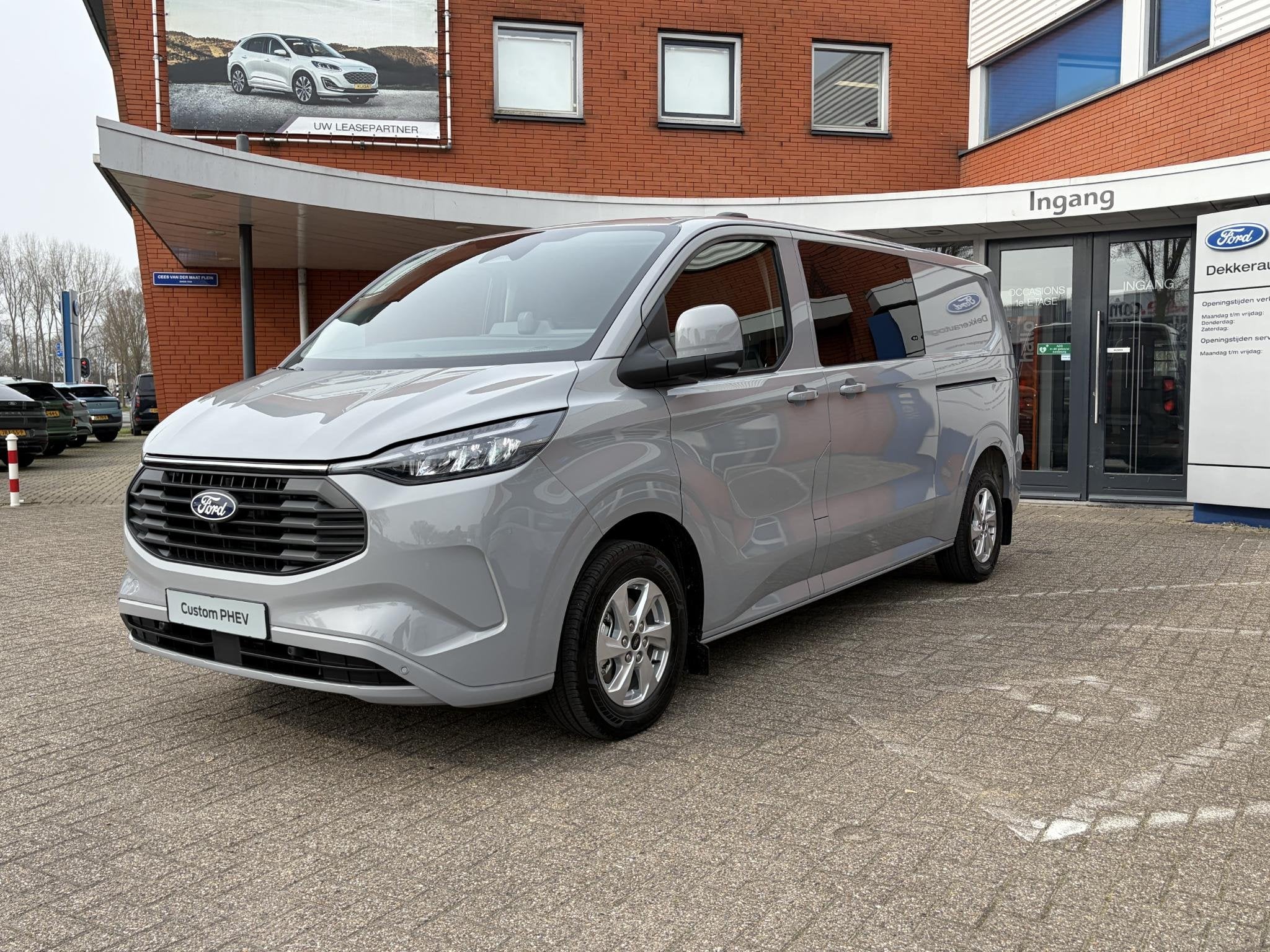 Ford Custom 2.5 PHEV 233PK L2H1 Dubbele Cabine Transit Custo, Auto's, Euro 6, 4 cilinders, 233 pk, Plug-in hybride