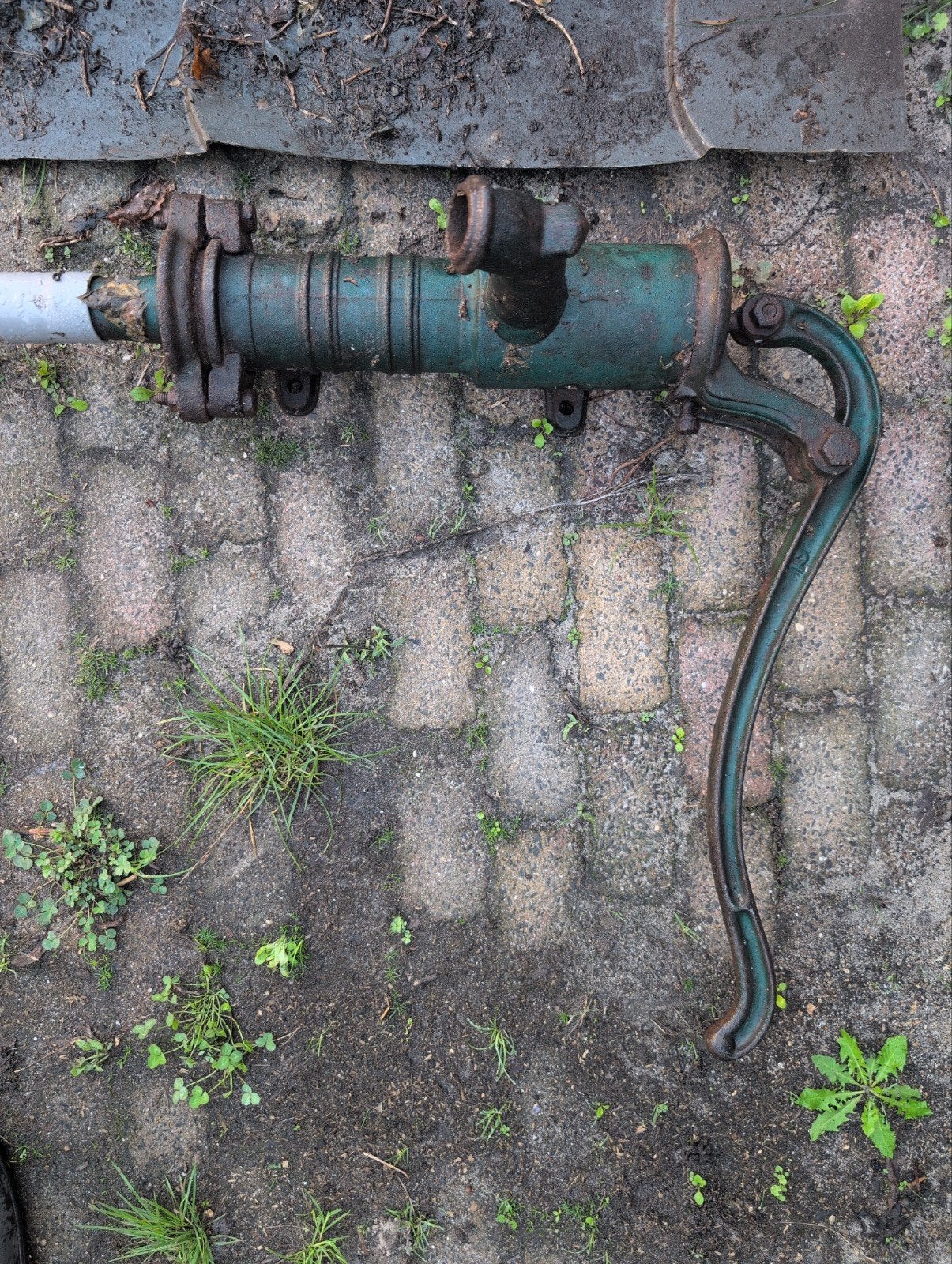 Oude werkende waterpomp, Ophalen, Gebruikt, Handmatig, Overige typen