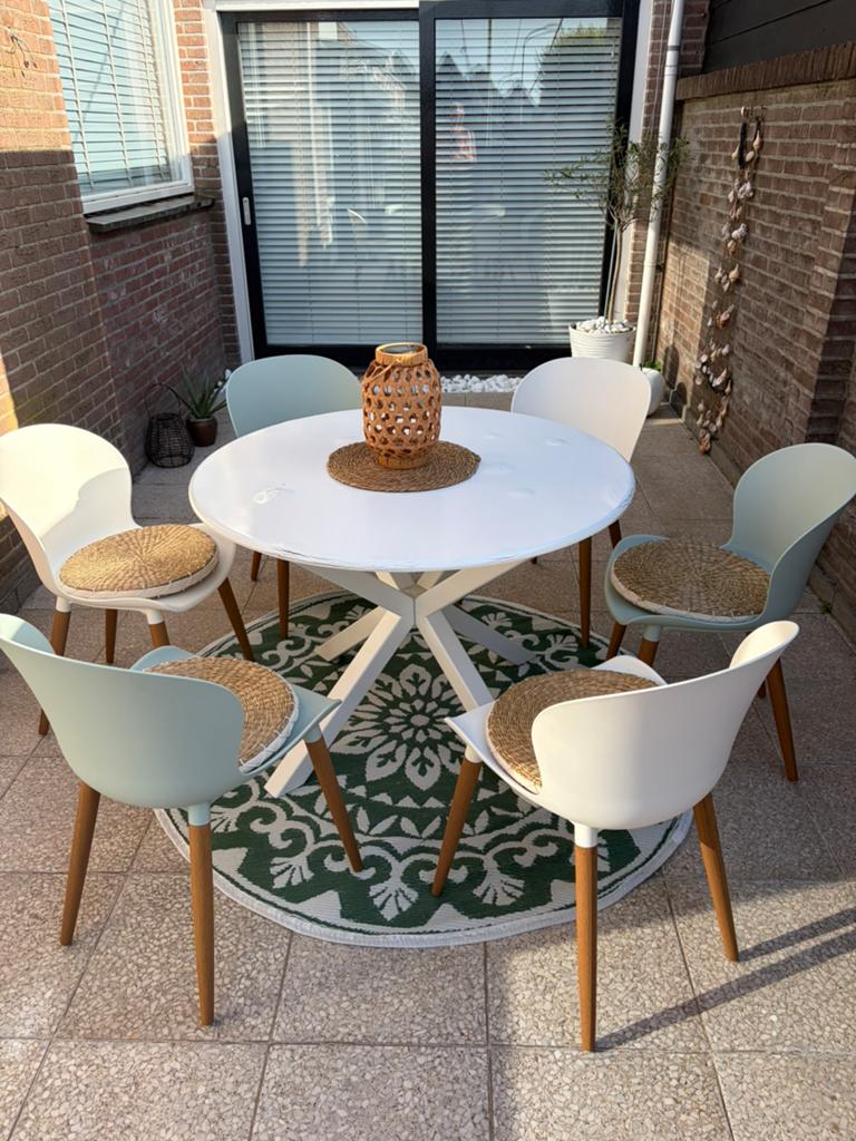 6 leuke stoelen met tafel., Tuin en Terras, Ophalen, Kunststof, Gebruikt, 6 zitplaatsen
