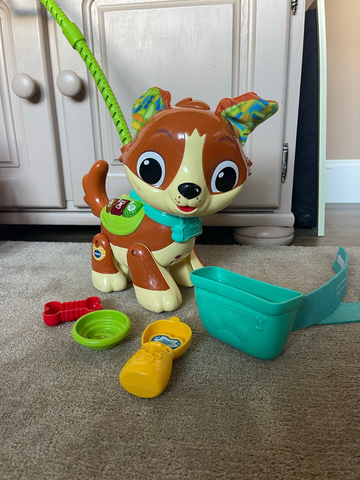 VTech Lets Go Puppy interactieve hond met accessoires, Ophalen, Zo goed als nieuw, Overige typen, Met licht