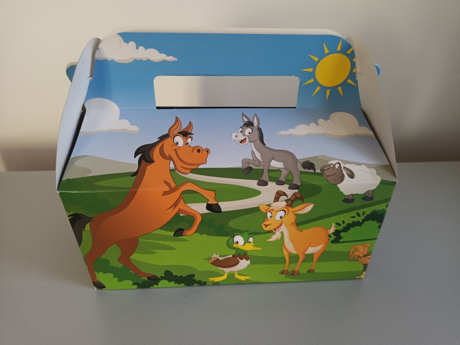 Kartonnen doosje smulbox met boerderijdieren dieren, Ophalen of Verzenden, Zo goed als nieuw
