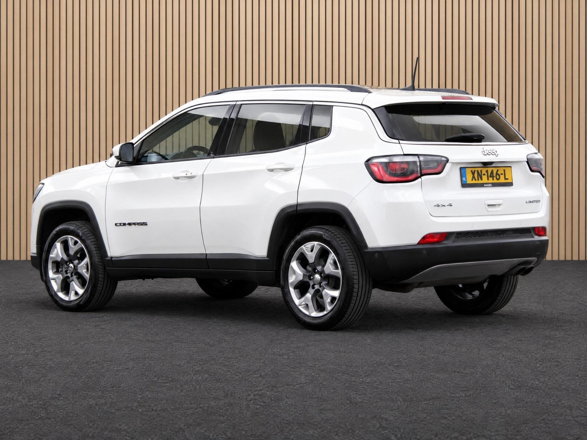 Jeep Compass 1.4 MultiAir Limited 4x4 Automaat | Navi / Lede, Auto's, Automaat, 12 maanden, 450 kg, Gebruikt