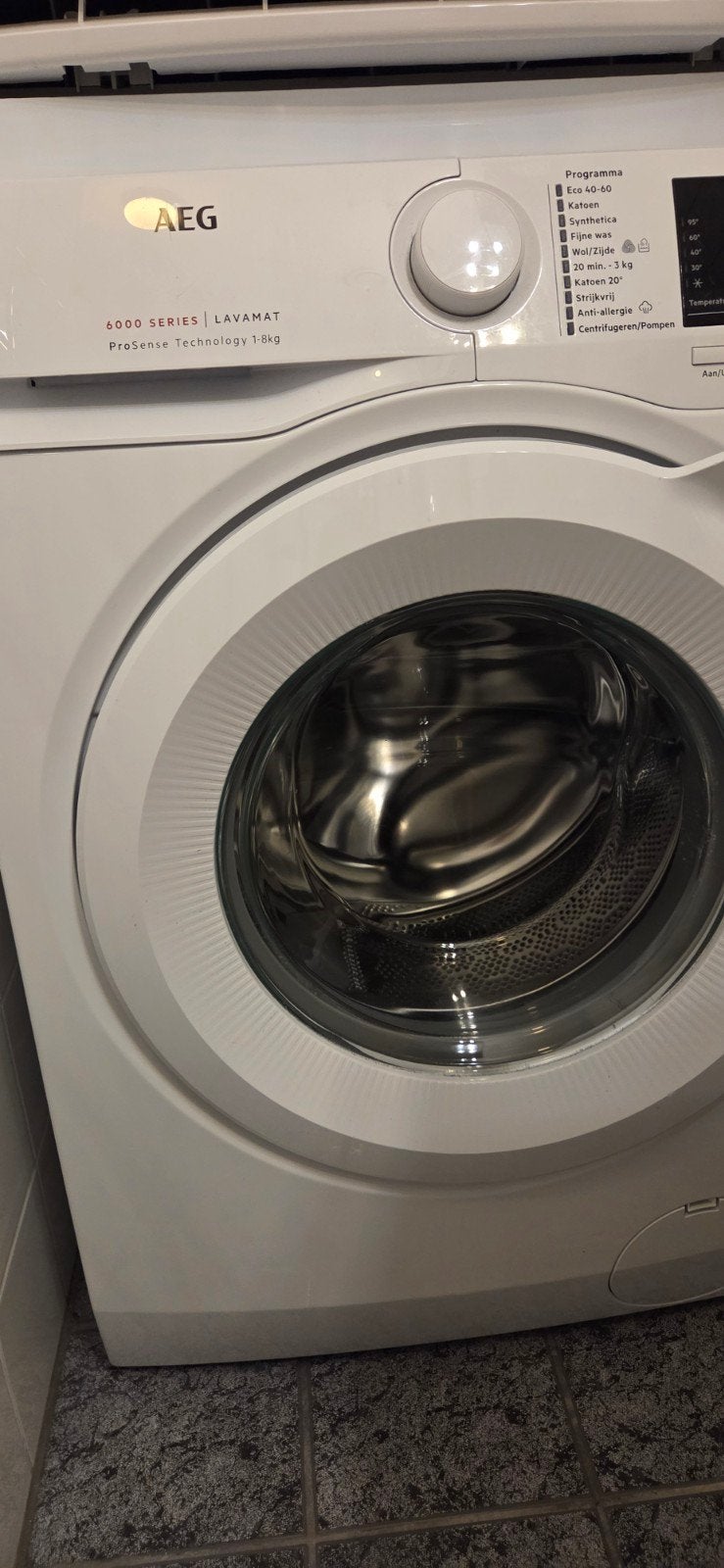 AEG Lavamat 6000 Serie 1-8kg Wasmachine, Witgoed en Apparatuur, Wasmachines, 6 tot 8 kg, Ophalen, Zo goed als nieuw, Voorlader