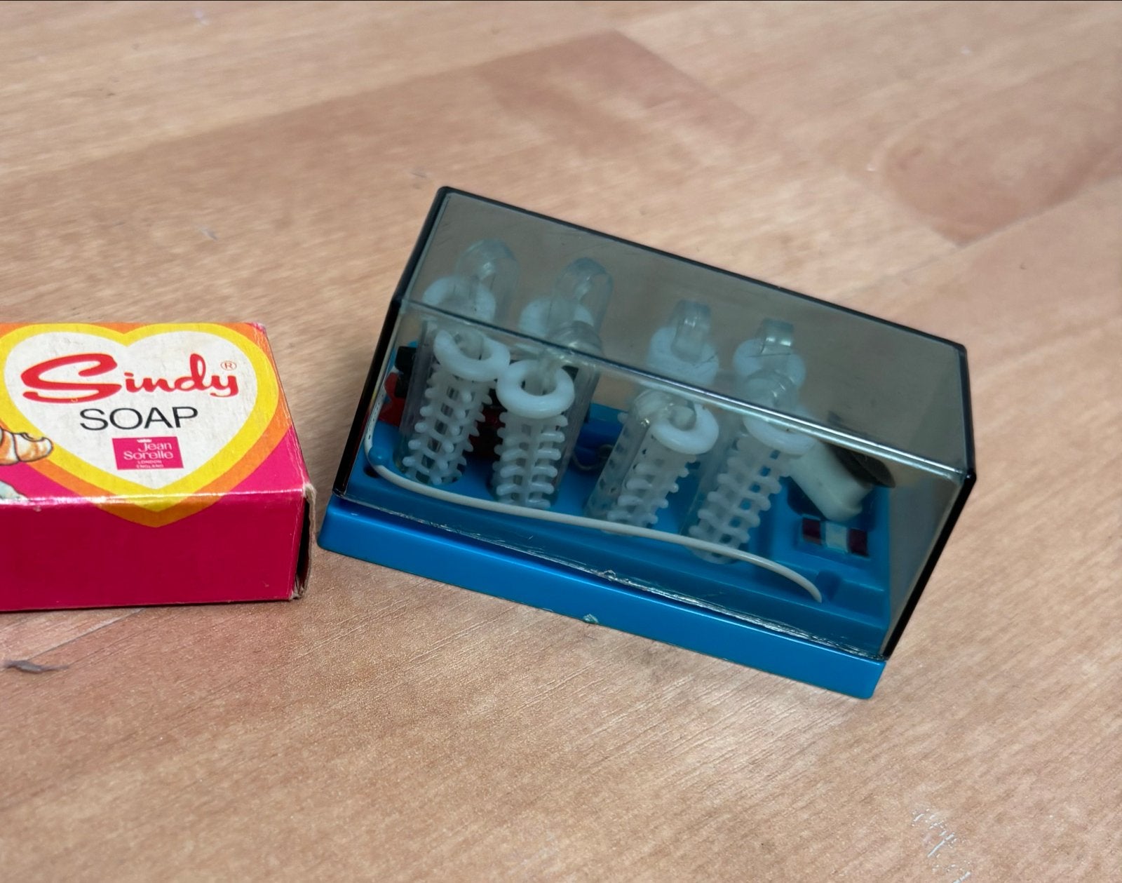 Vintage Sindy krulspelden set, Ophalen of Verzenden, Gebruikt, Overige typen