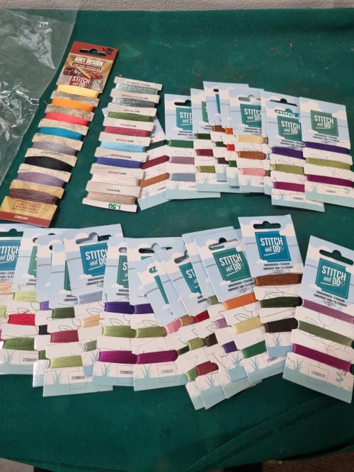 garen stitch and do borduurgaren 25 stuks, Hobby en Vrije tijd, Ophalen of Verzenden, 'T Olde Gre-j, Info@toldegrej.nl, Endepoelstraat 20f Didam