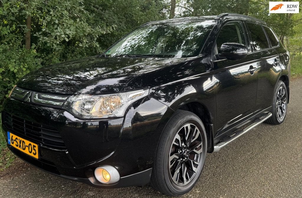 Mitsubishi Outlander 2.0 Intense 2014 NAP AUTOMAAT 150PK ZEE, Auto's, Mitsubishi, Stof, 4 cilinders, 150 pk, Zwart