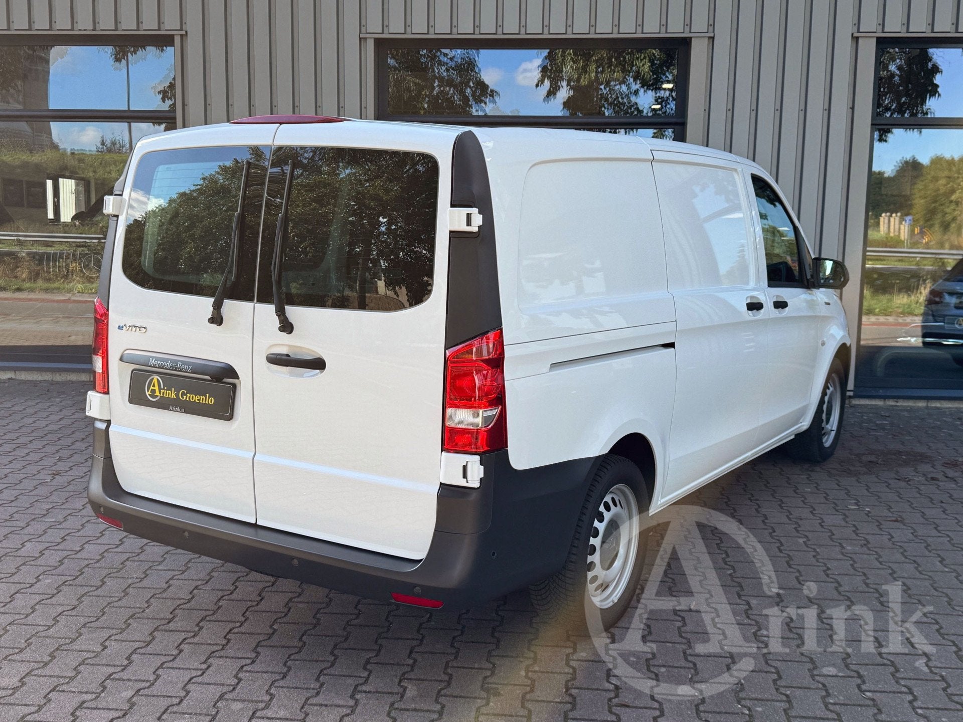 Mercedes-Benz eVito 112 L2 60 kWh 275 km WLTP 2x Schuifdeur, Stof, Gebruikt, Zwart, Met garantie (alle)