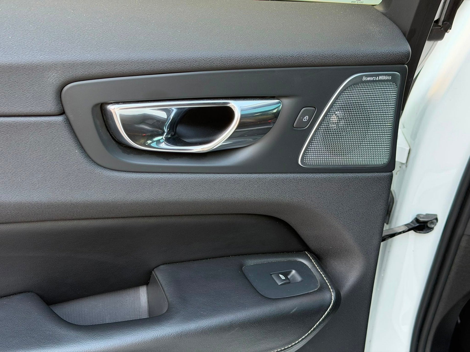 Foto 21 van Volvo XC60 2.0 T6 AWD Inscription PANO/HUD/B&W/360/MEMORY/VO
