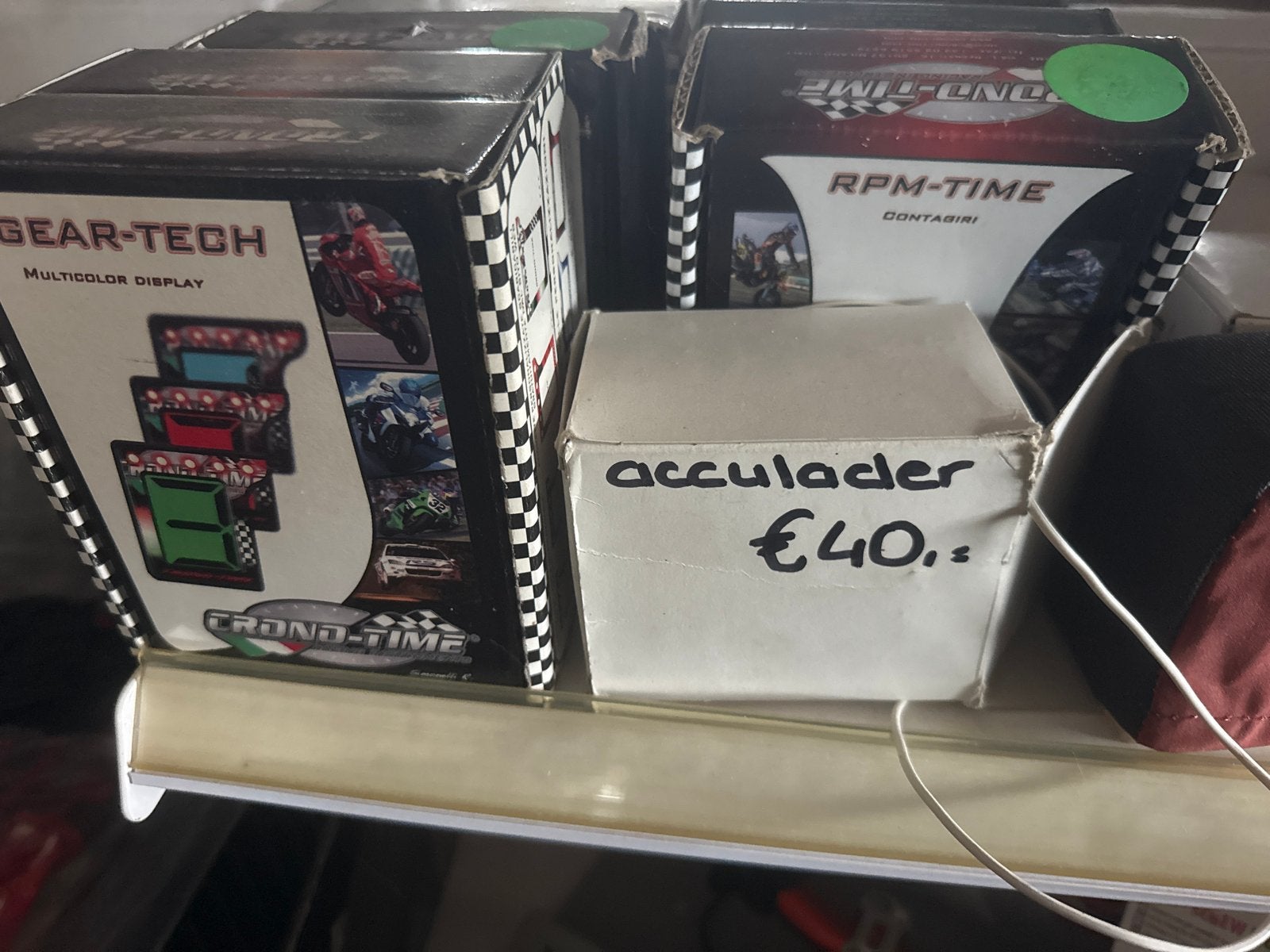Aanbieding: 12V Acculader voor motor of auto accu, Nieuw, Universele onderdelen