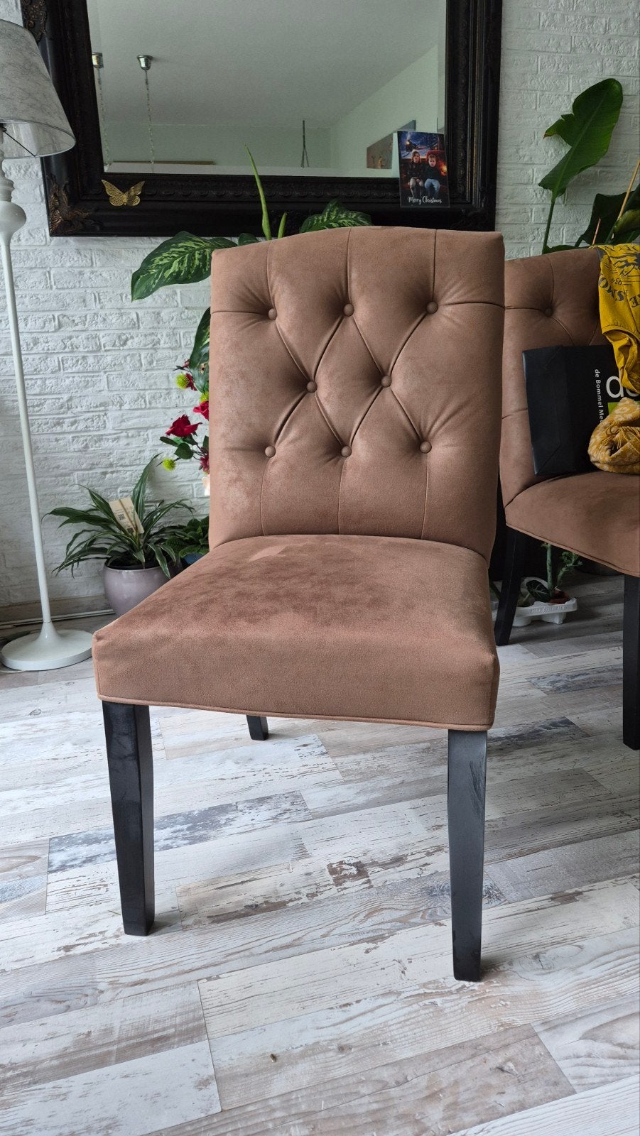 3 Elegante eetkamerstoelen - Bruin met knopen, Ophalen, Modern, Klassiek, Bruin, Zo goed als nieuw