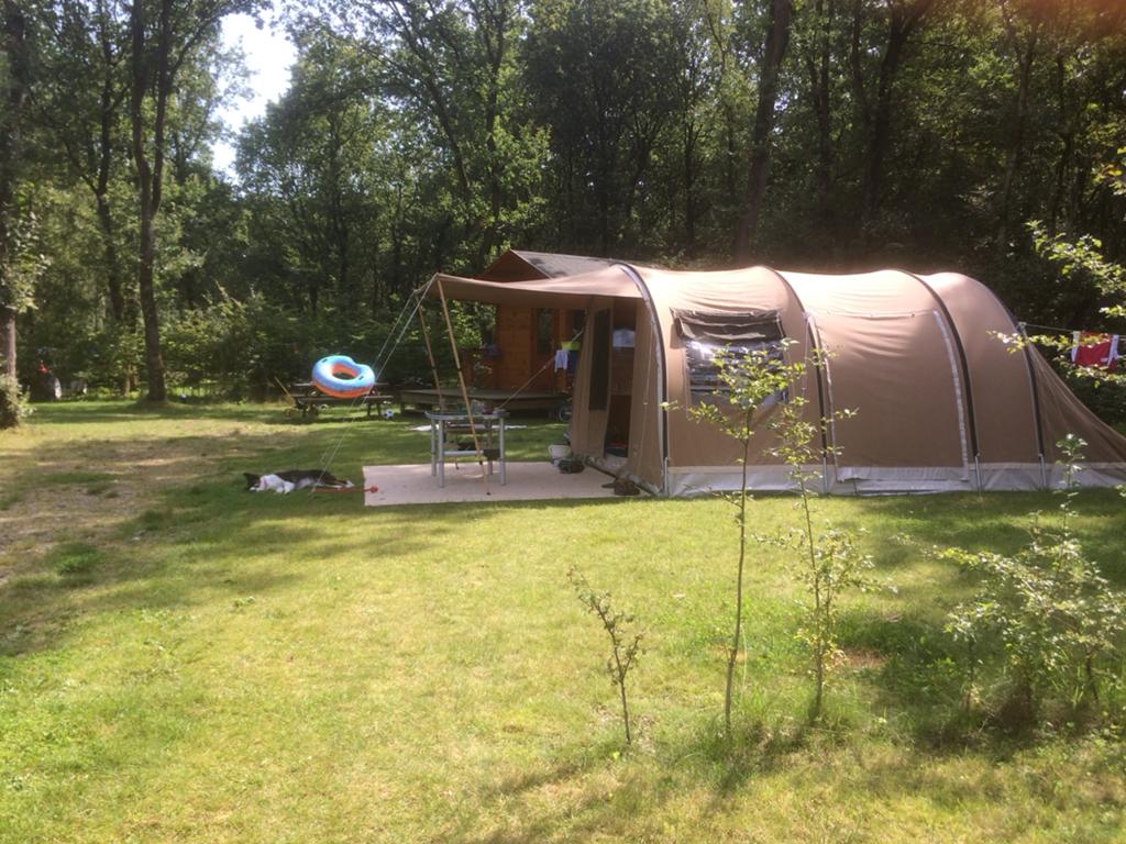 Karsten Tunneltent 3600 met regenluifel - Ruim en Comfortabe, Caravans en Kamperen, Tenten, Ophalen, Zo goed als nieuw, Tot en met 5