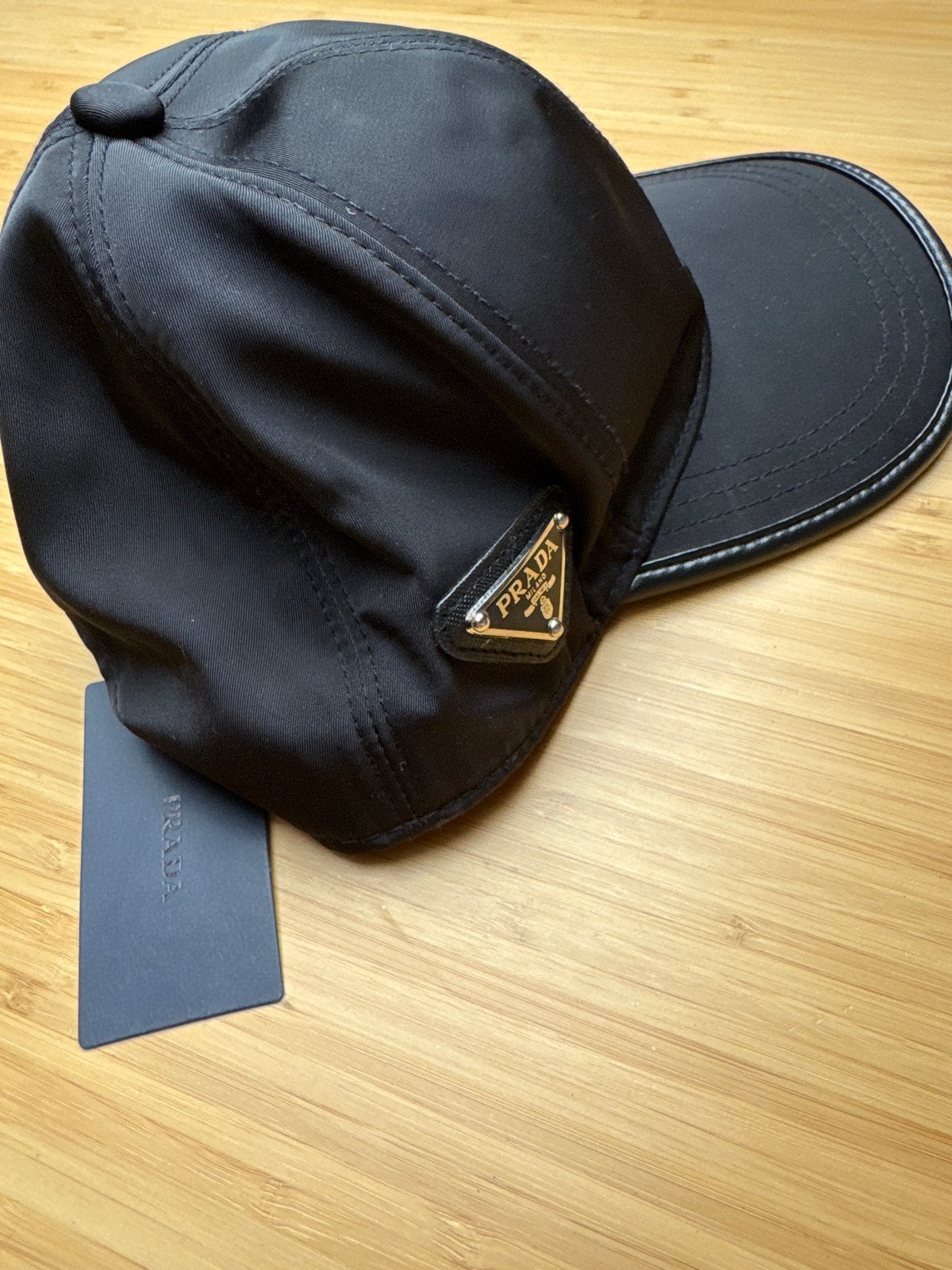 Prada pet zwart - Nieuw met label, Kleding | Dames, Ophalen, Nieuw, One size fits all, Pet