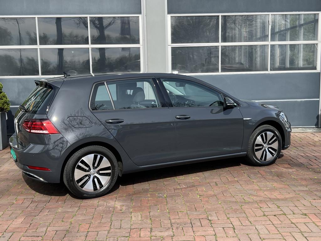 Volkswagen e-Golf Navi,Clima,Cruise,Cv Bj 2021 Dealer onderh, Auto's, Volkswagen, Gebruikt, Lichtsensor, Origineel Nederlands