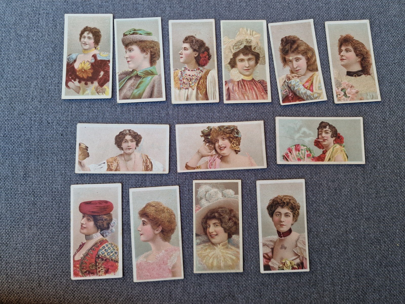 Vintage sigarettenkaarten - diverse collectie, Verzenden, Gebruikt, Overige typen