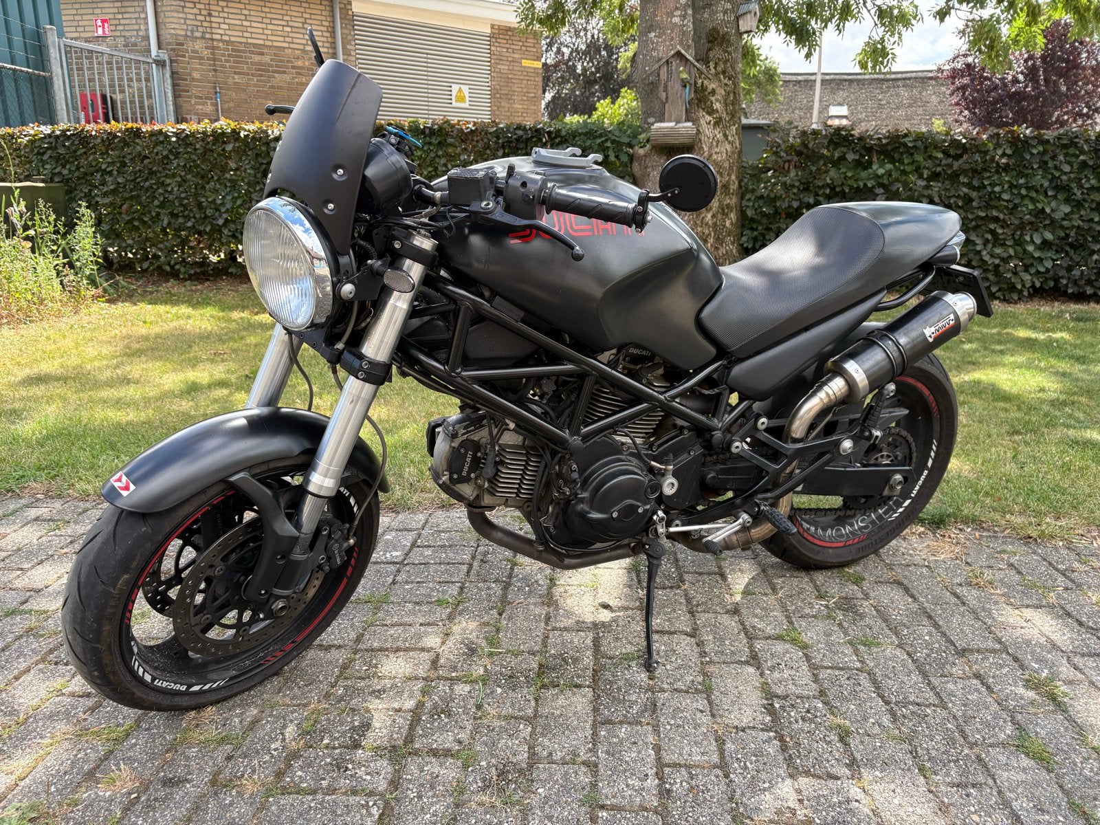 Ducati Monster 695 Dark a2, 2 cilinders, Sportuitlaat, Gebruikt, Particulier