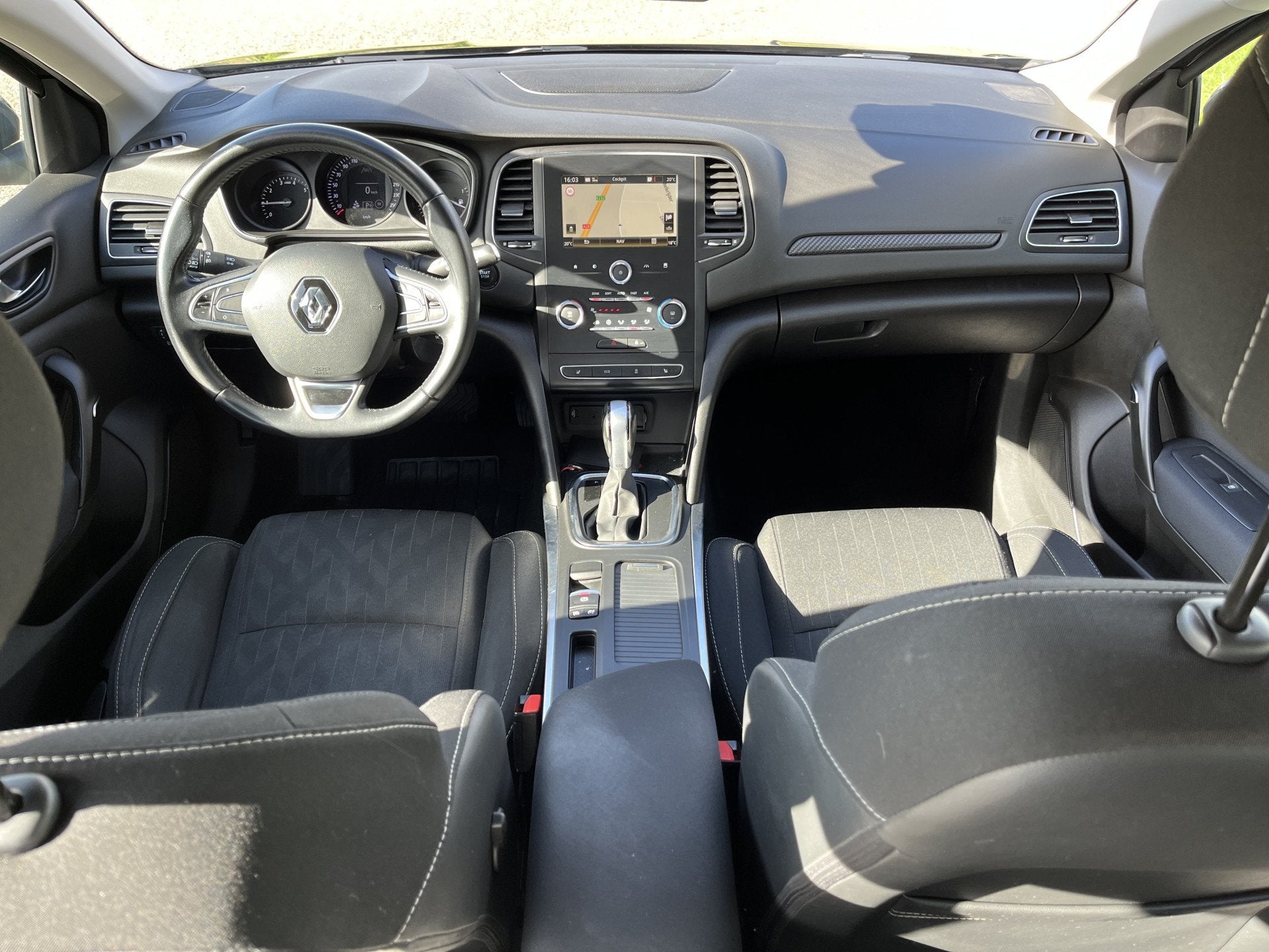 Renault Mégane Estate 1.3 TCe 140PK Limited / Dealer onderh, Auto's, Stof, Gebruikt, 4 cilinders, Zwart