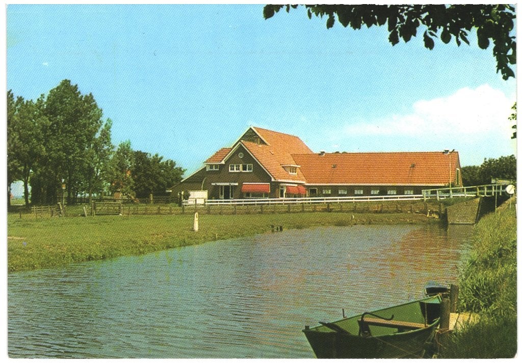 805474	Barsingerhorn	NH 1978 Boerderij	Onbeschreven