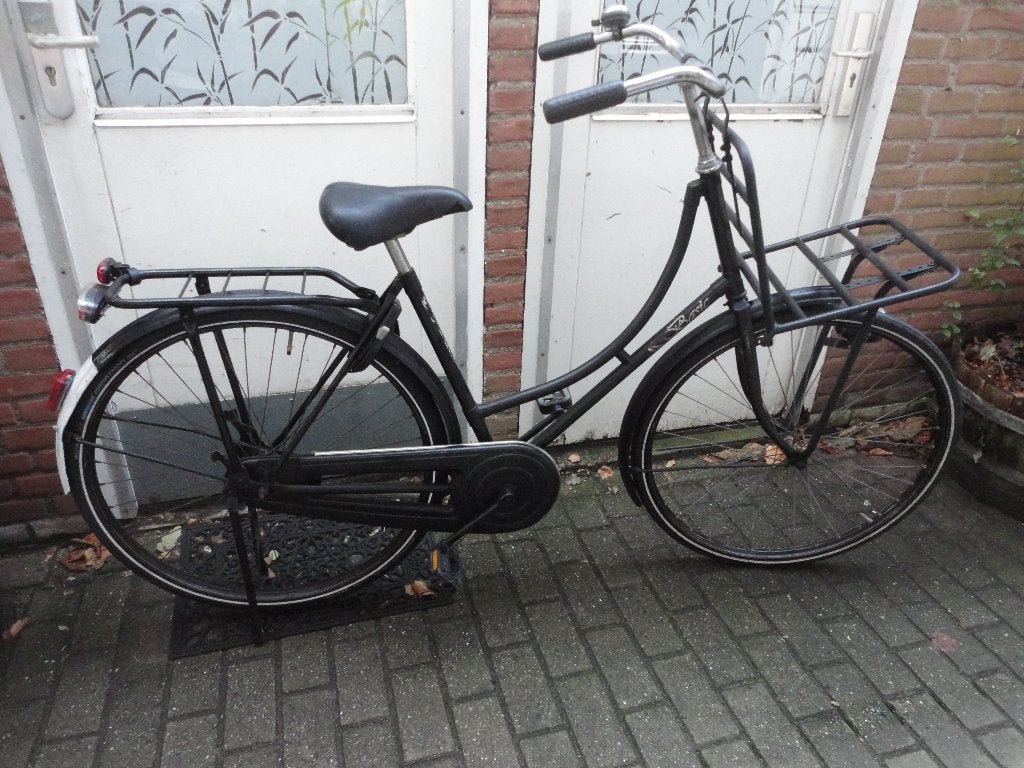 ZWARTE OMAFIETS  28 INCH TE KOOP, 50 tot 53 cm, Ophalen, Gebruikt, Terugtraprem