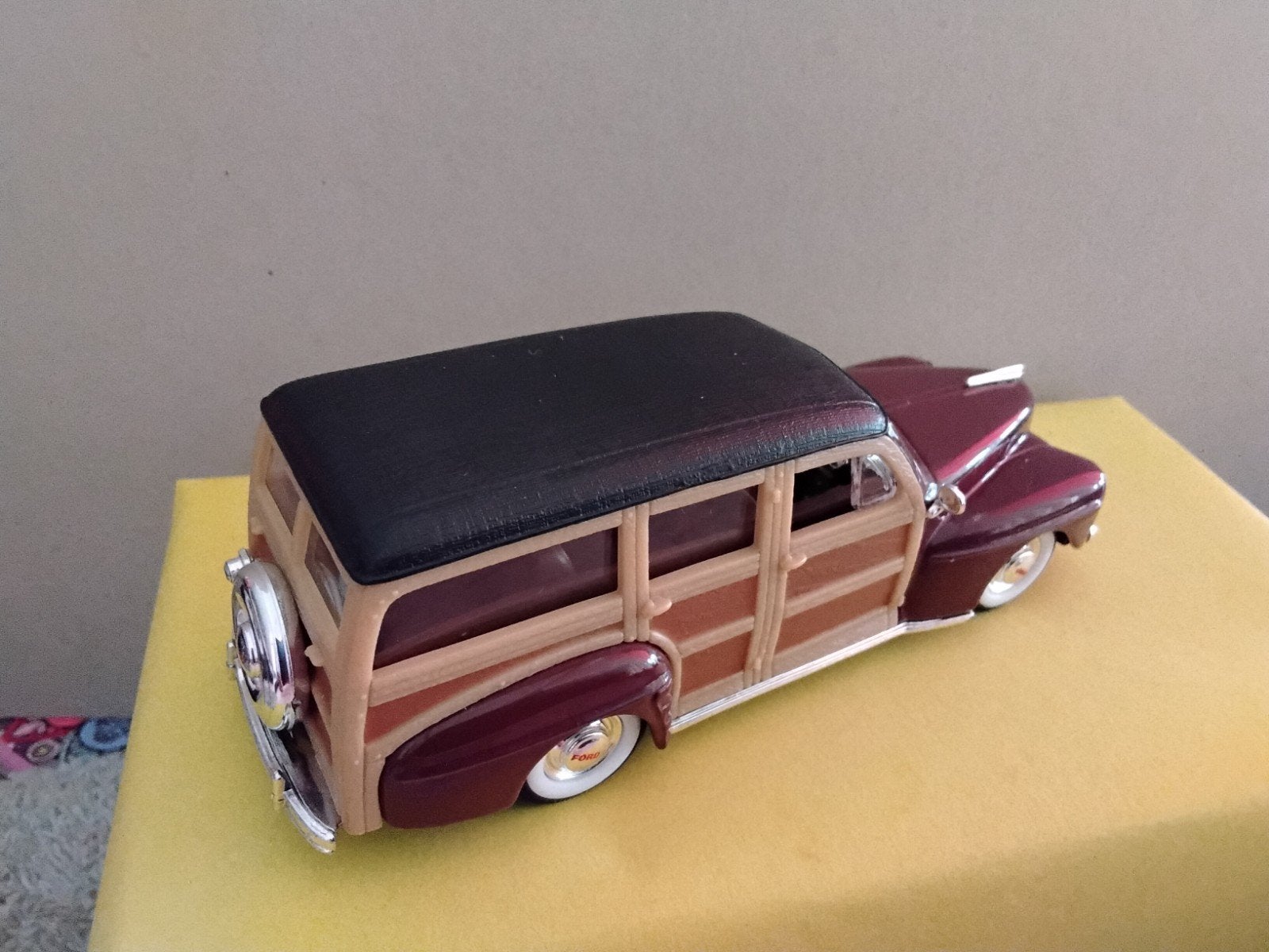 FORD  WOODY  1928, Ophalen of Verzenden, Auto