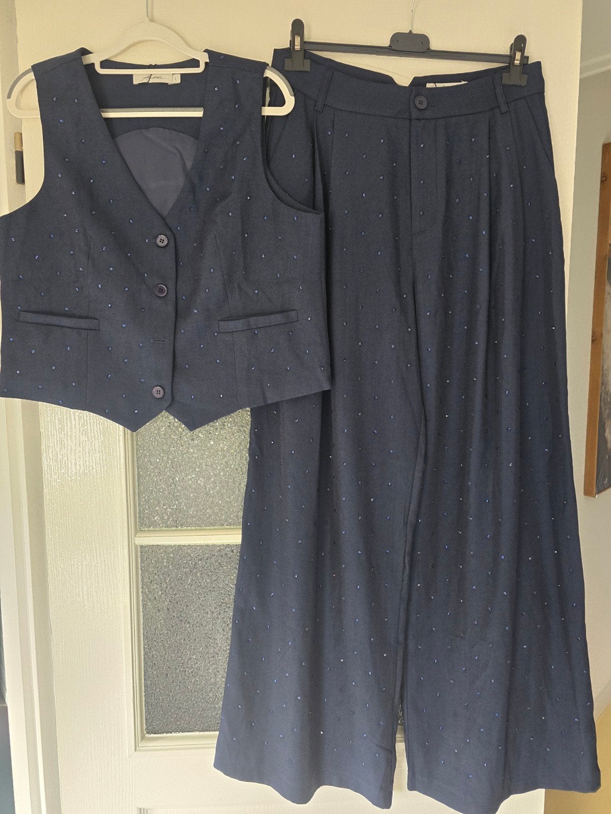 nieuw Ambika pak donkerblauw L, Ophalen of Verzenden, Nieuw, Maat 38/40 (M), Blauw
