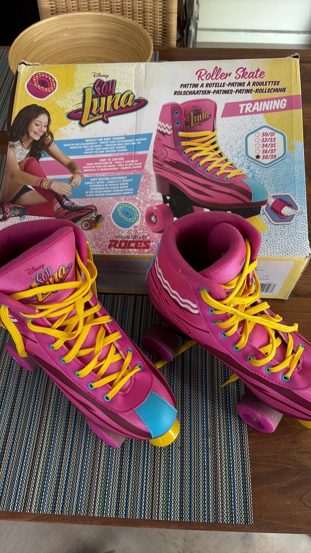Soy Luna rollerskates, Ophalen of Verzenden, Zo goed als nieuw