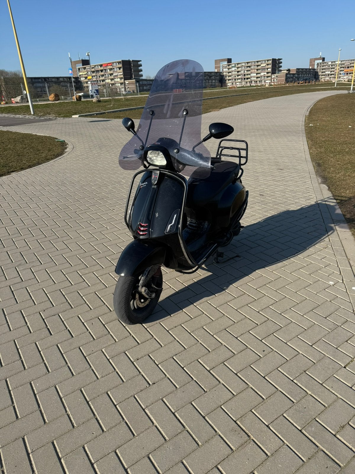 Vespa sprint full option, Fietsen en Brommers, Scooters | Vespa, Ophalen, Vespa S, Zo goed als nieuw, Benzine