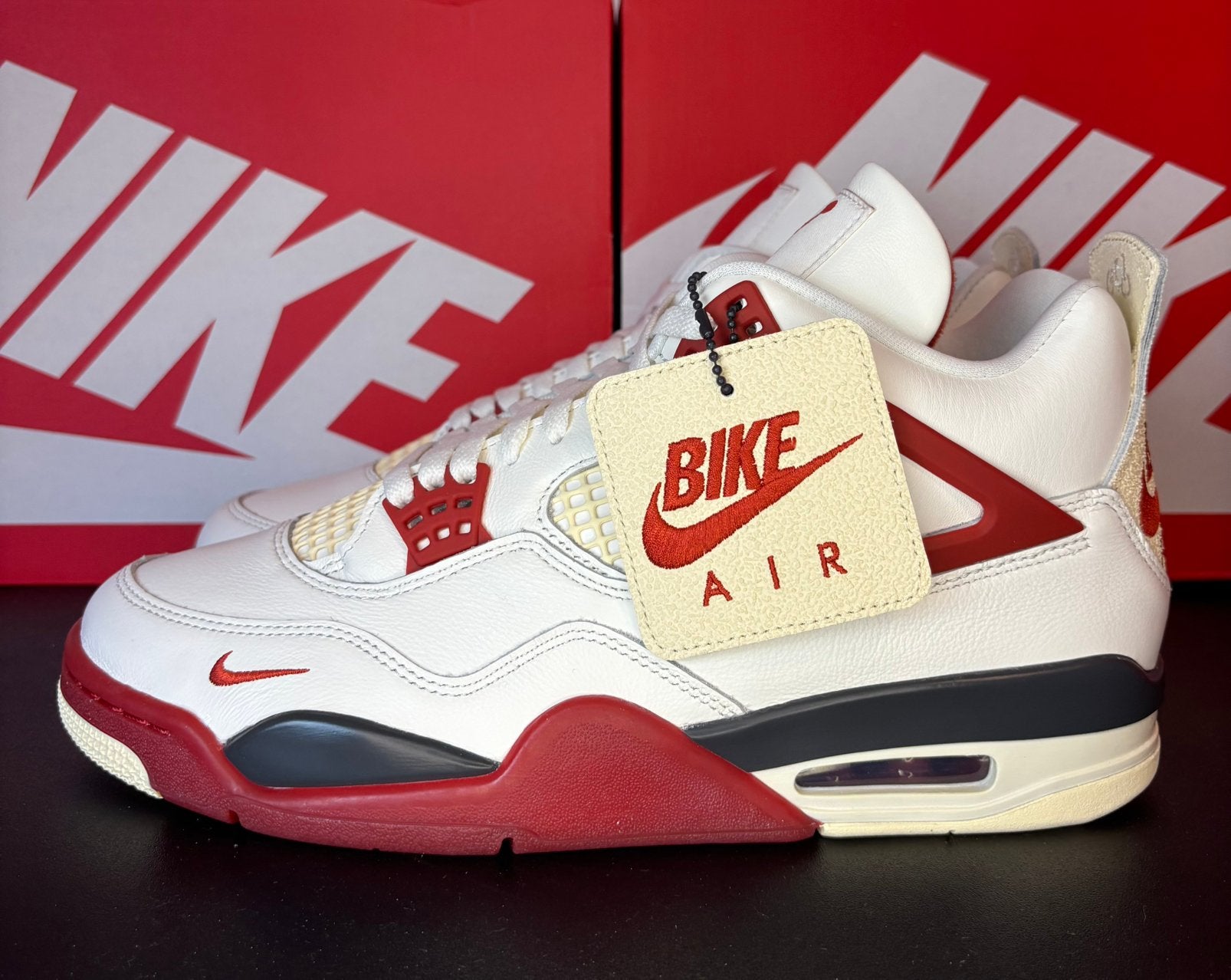 BIKE Air x Nigel Sylvester x Air Jordan mt. 44, Wit, Nieuw, Ophalen of Verzenden, Sneakers of Gympen