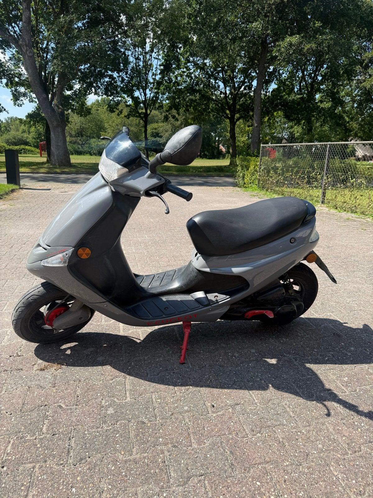 Peugeot Zenith Scooter - Grijs, Fietsen en Brommers, Scooters | Peugeot, Ophalen, Gebruikt, Overige modellen, Maximaal 45 km/u