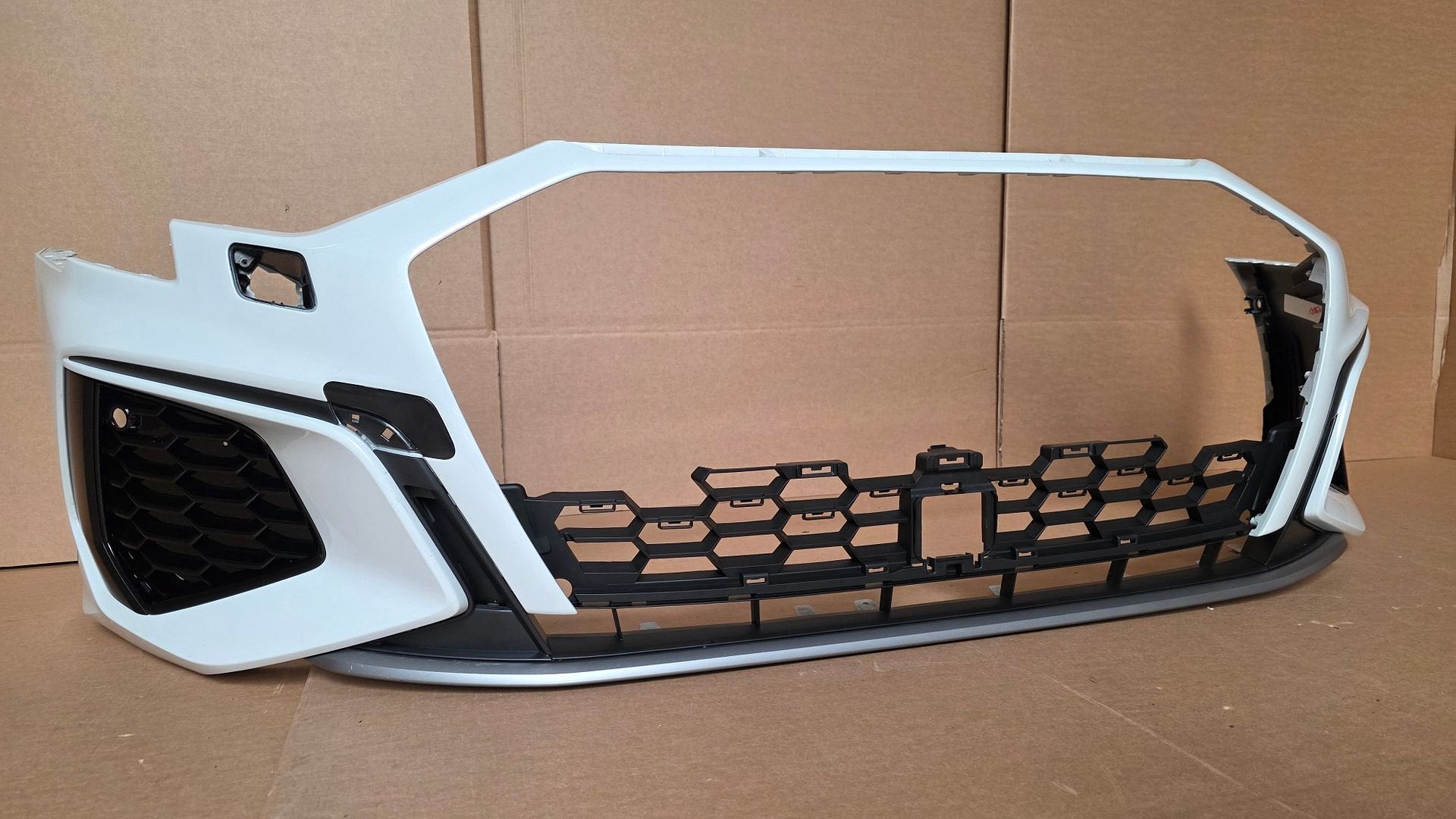 Voorbumper Audi A3 8Y S-Line KLS 6xPDC ORGINEEL BUMPER, Auto-onderdelen, Gebruikt, -, Voor, Ophalen of Verzenden