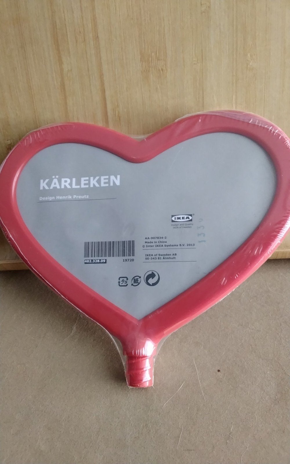 IKEA  KARLEKEN Fotolijst in de vorm van een rood hart, Huis en Inrichting, Ophalen of Verzenden, Rood, Fotolijst