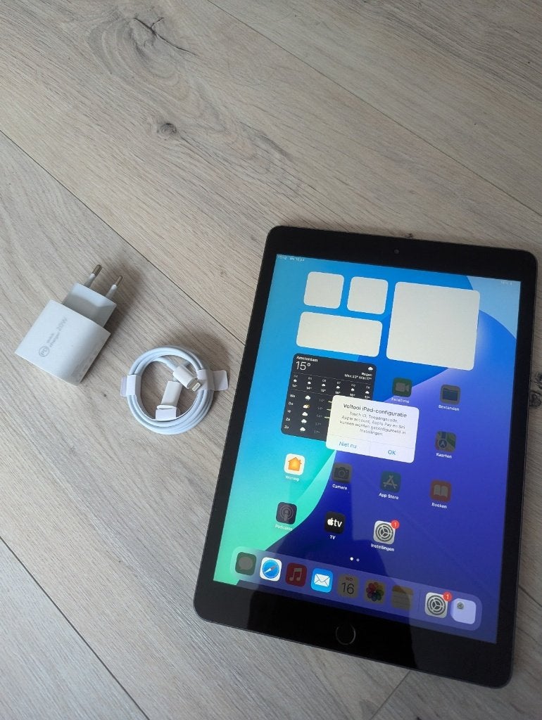 Apple ipad 8Wifi 32GB met accessoires €140, Computers en Software, Apple iPads, Ophalen of Verzenden, 10 inch, Apple iPad, 32 GB