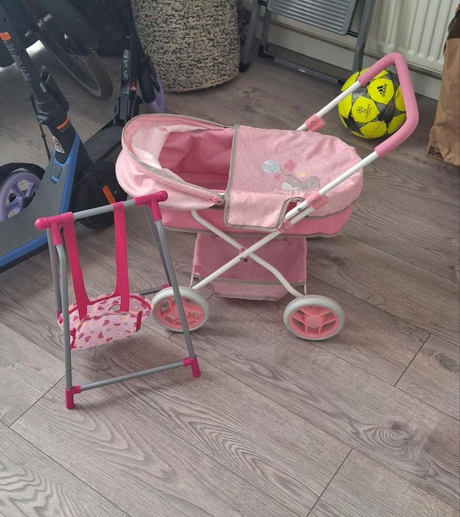 Baby Born poppenwagen en hangstoel, Ophalen, Gebruikt, Babypop