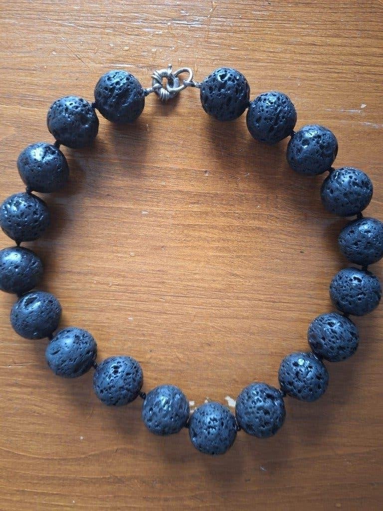 Handgemaakte lavasteen ketting, Sieraden, Tassen en Uiterlijk, Kettingen, Verzenden, Gebruikt, Zwart, Steen of Mineraal