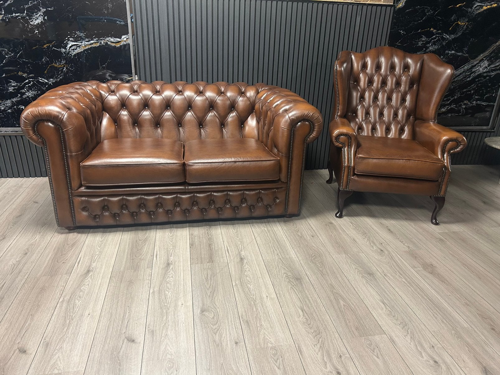 Orginele Engelse Chesterfield Lederen 2 zits bank +fauteuil, Ophalen of Verzenden, Zo goed als nieuw, 75 tot 100 cm, Tweepersoons