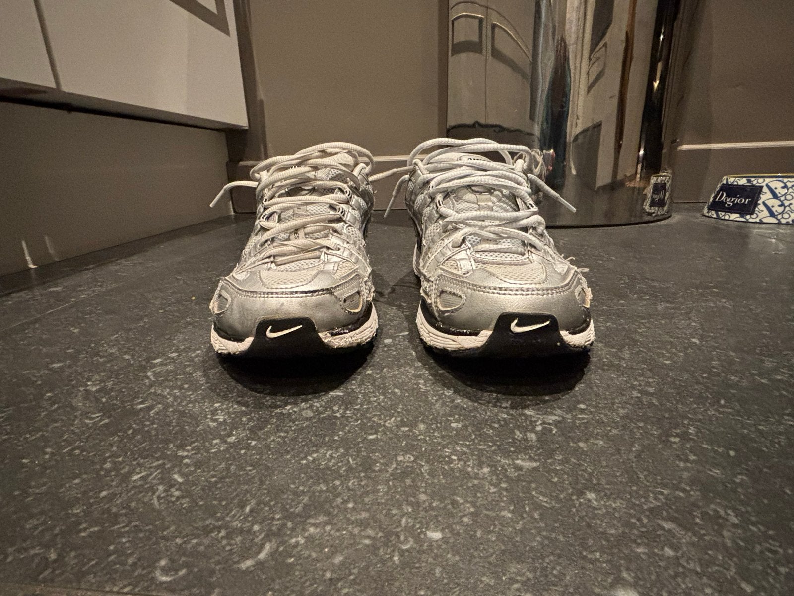 Nike P-6000 Sneakers - Zilver/Grijs, Ophalen of Verzenden, Gedragen, Grijs, Sneakers of Gympen