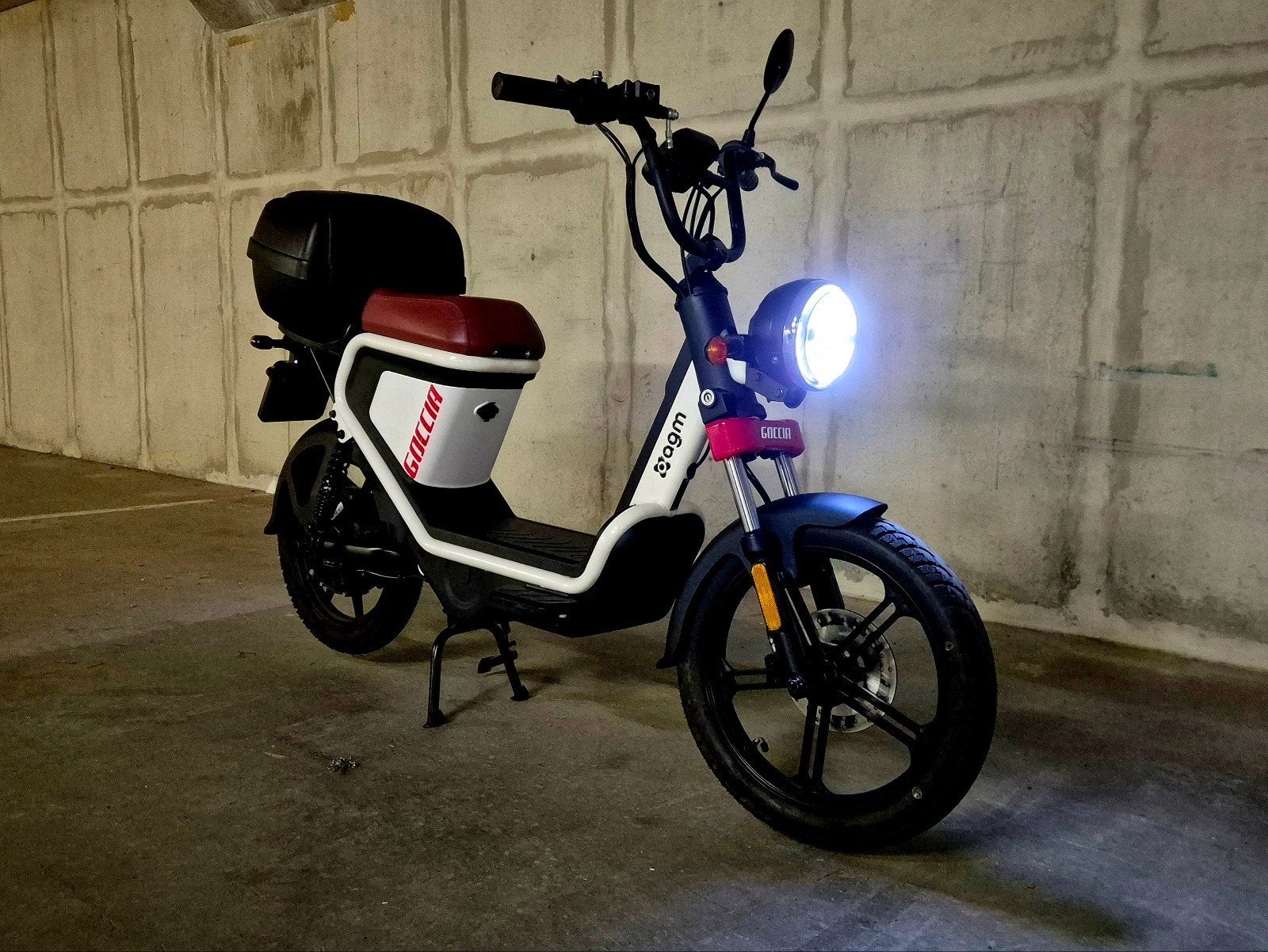 AGM Goccia Elektrische Scooter, Elektrisch, Zo goed als nieuw, Ophalen, Overige merken
