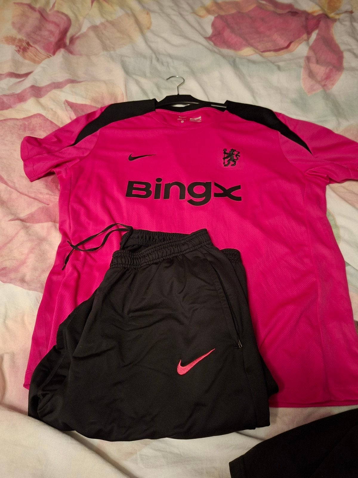 chelsea voetbal pak  (orgineel )maat xl, Maat 46/48 (XL) of groter, Nike, Ophalen of Verzenden, Roze