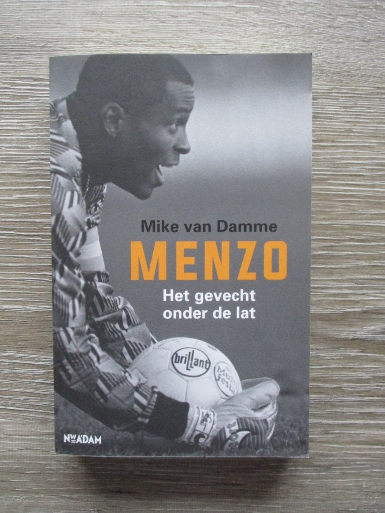Menzo het gevecht onder de lat - Mike van Damme, Ophalen of Verzenden, Gelezen, Watersport en Hengelsport