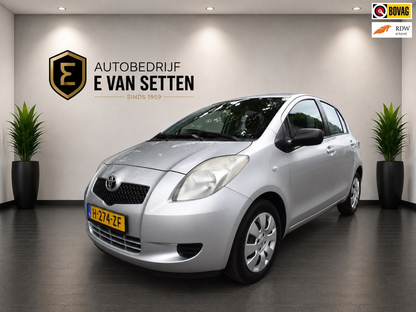 Toyota Yaris 1.0 VVTi Terra Airco, Voorwielaandrijving, 970 kg, Stof, Bedrijf