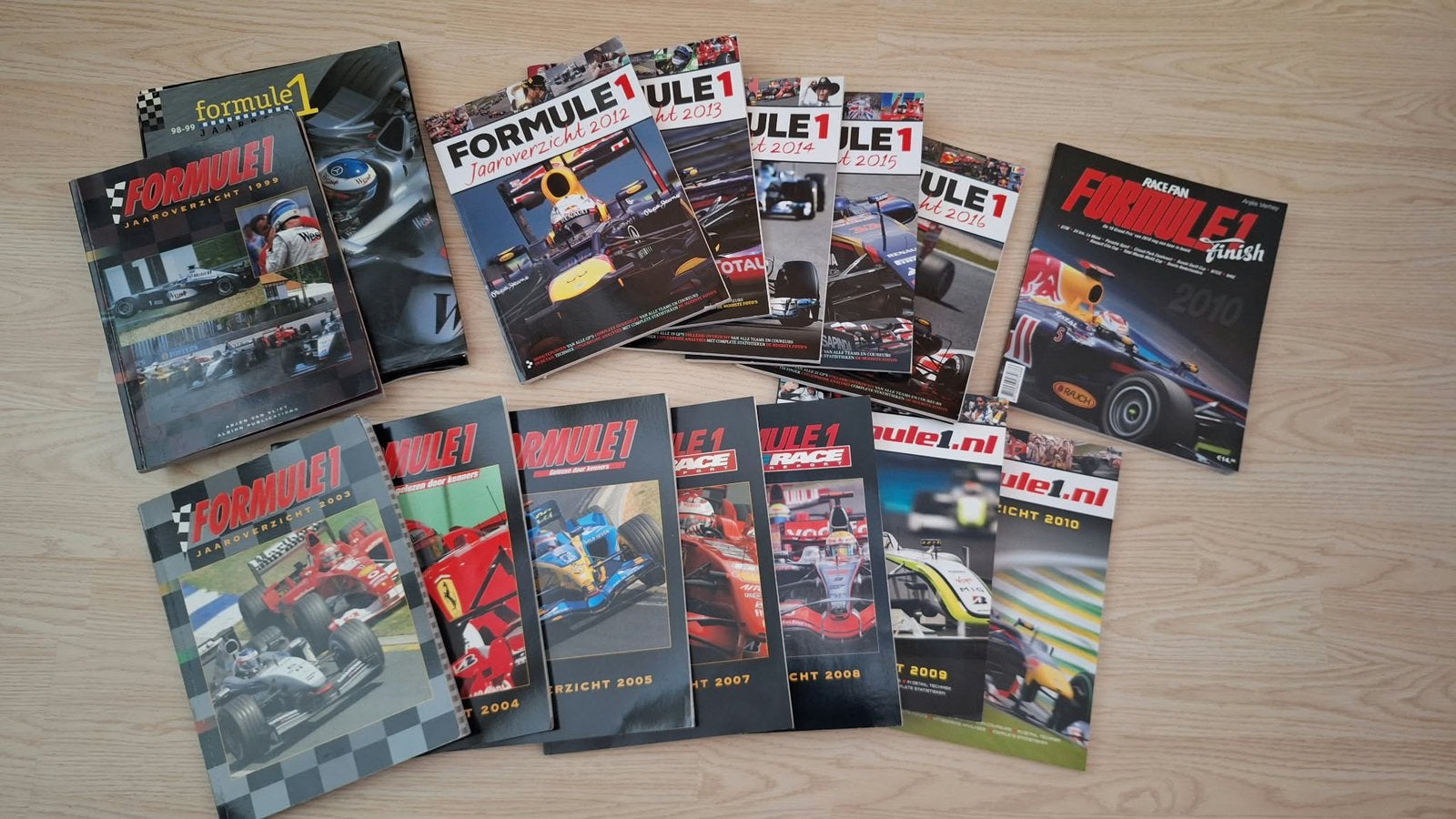 Formule 1 (jaar)boeken, Ophalen, Zo goed als nieuw, Sport en Vrije tijd