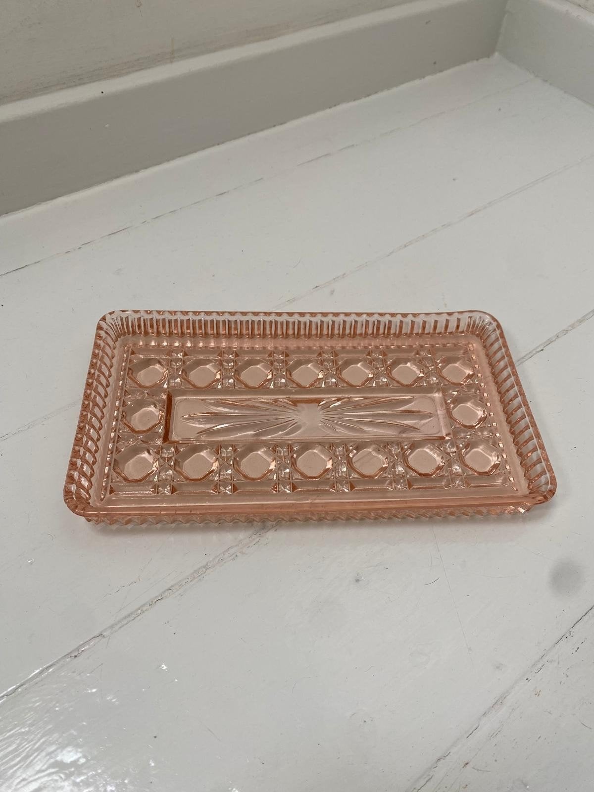 Roze glazen schaal - Vintage decoratie, Antiek en Kunst, Antiek | Schalen, Ophalen of Verzenden