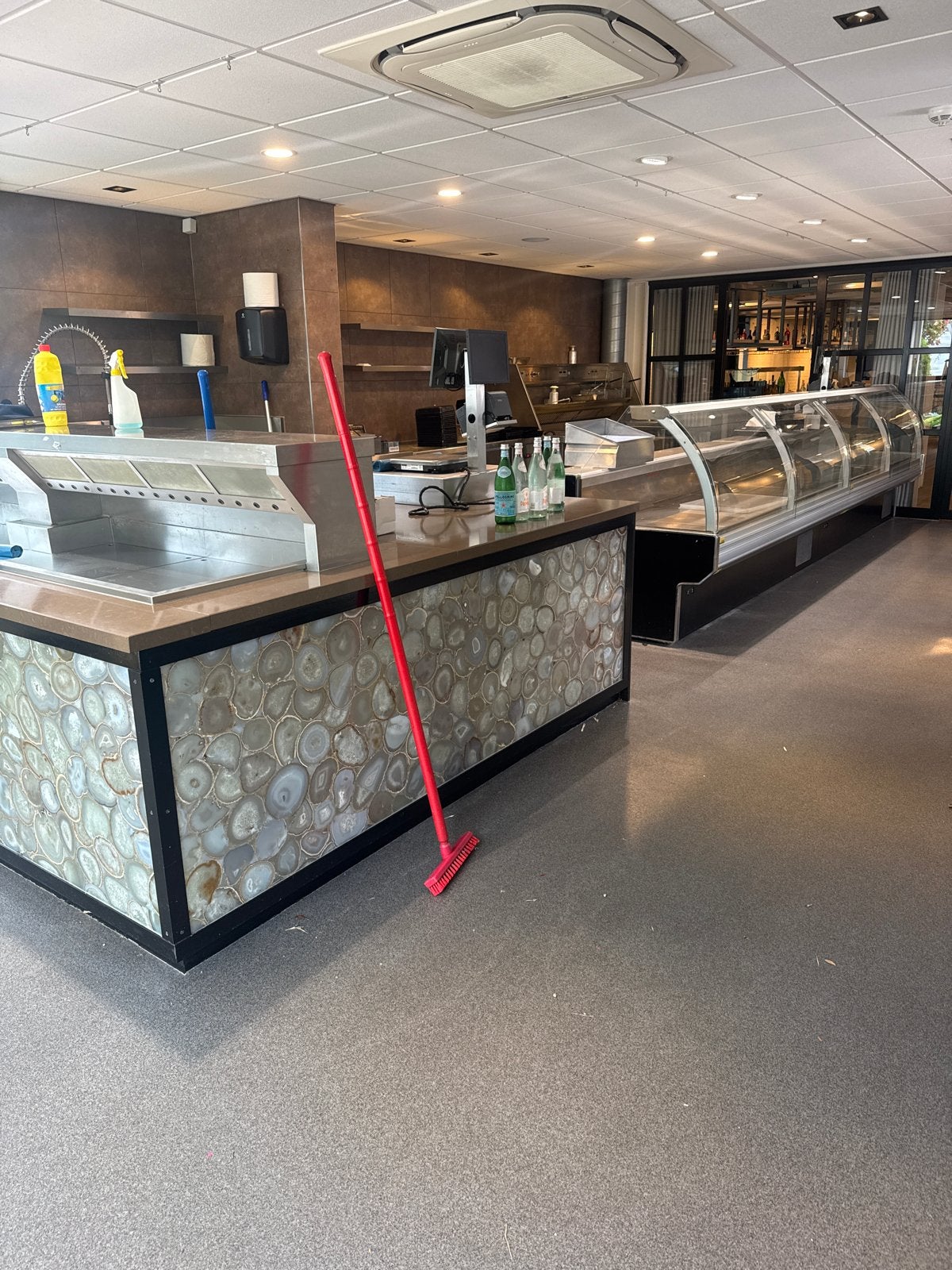 Complete Horeca Barinrichting met Koelvitrine, Ophalen, Gebruikt, Complete inventaris