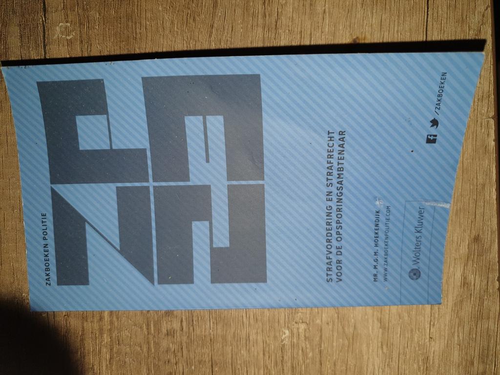 Wolters Kluwen strafrecht boek, Ophalen of Verzenden