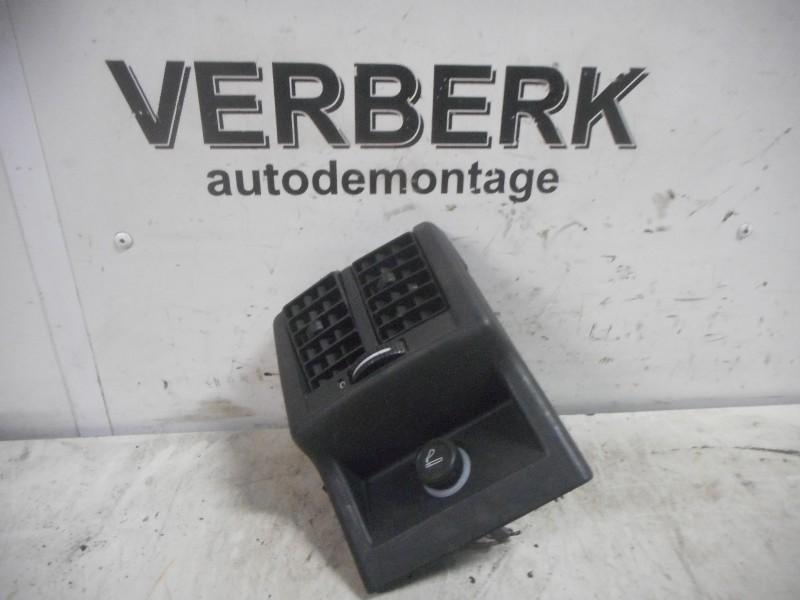 Luchtrooster Opel Senator B (1989-09/1993-09) 90246202, Gebruikt, Bahnhofsplatz, Rüsselsheim am Main 65423, , Duitsland, Opel
