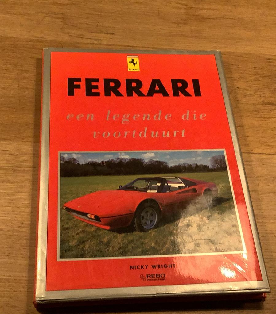 Boek Ferrari een legende die voortduurt van Nicky Wright, Ophalen of Verzenden, Gelezen, Ferrari