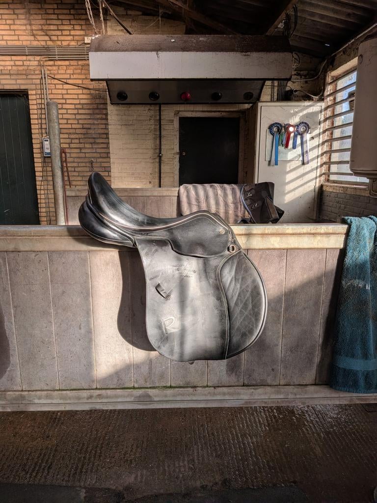 Rossner atlanta zwart springzadel 18, Ophalen, Gebruikt, Springen