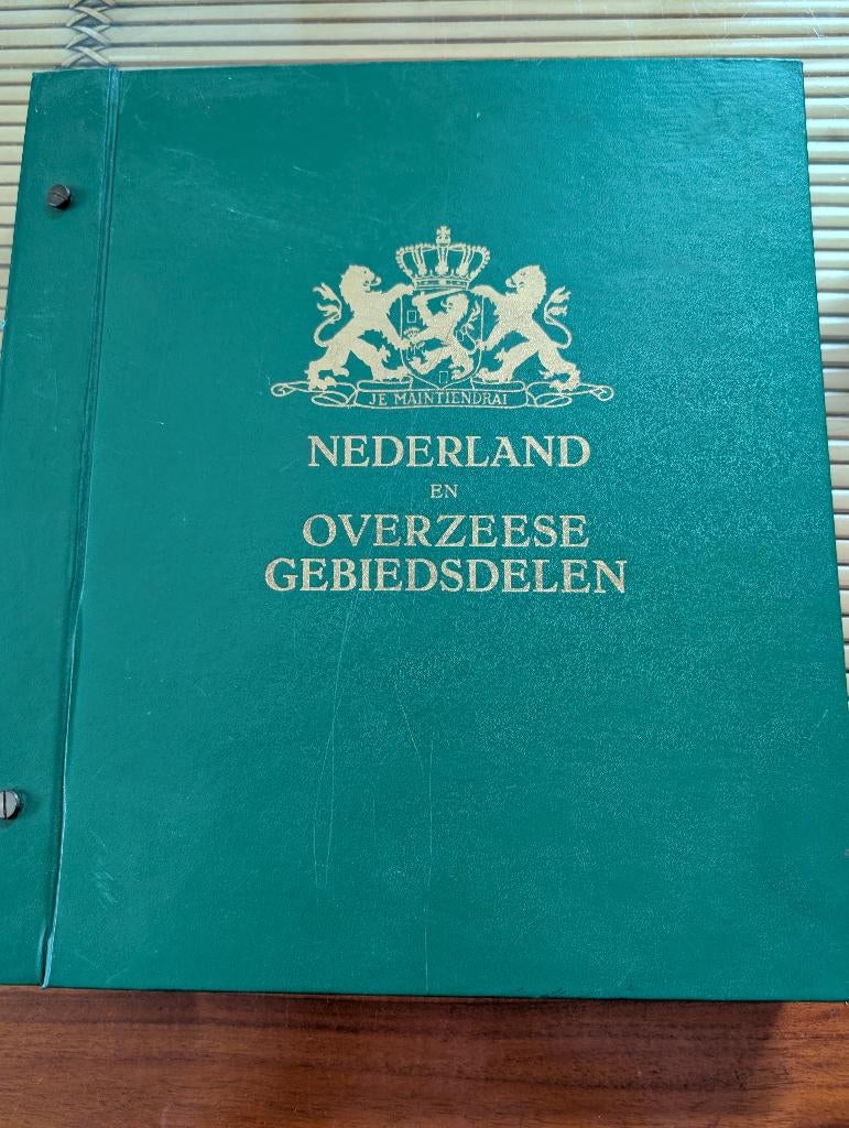 postzegelboek nederland en overzeese gebiedsdelen, Postzegels en Munten, Postzegels | Volle albums en Verzamelingen, Ophalen of Verzenden