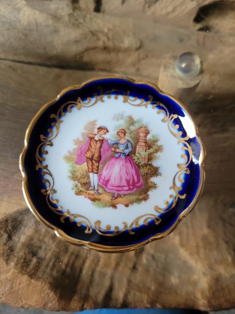 1 klein limoges bordje. Blauw, Antiek en Kunst, Antiek | Porselein, Ophalen