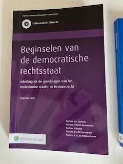 Beginselen van de democratische rechtsstaat 9e druk, Ophalen of Verzenden, Gamma, Zo goed als nieuw, WO